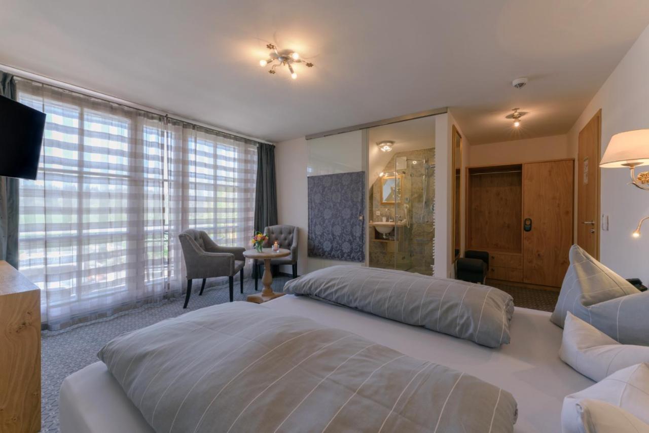 Hotel "Malerwinkel" Gmbh Seeon-Seebruck Room photo
